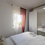 Bayview By Pag Tours *