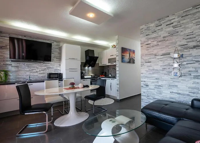 Bayview By Pag Tours شقة