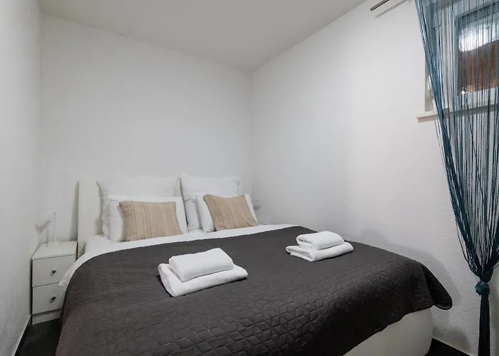 Bayview By Pag Tours パグ