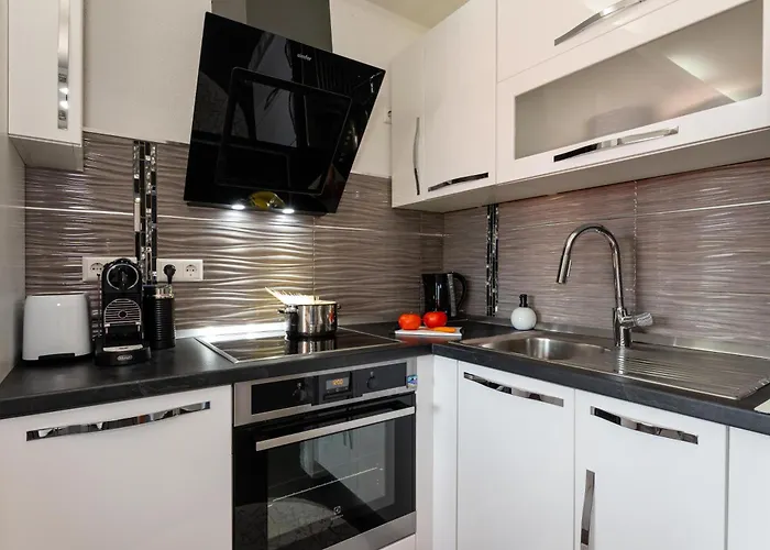 アパート Bayview By Pag Tours *