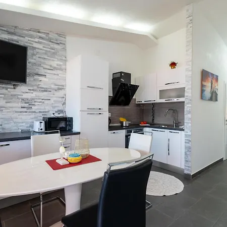 Apartment Bayview By Pag Tours Pag Town