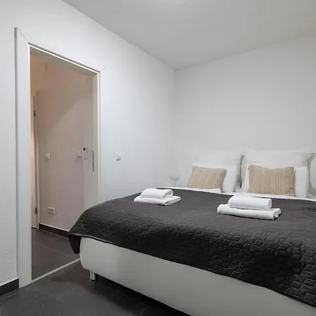 Bayview By Pag Tours * Pag Town