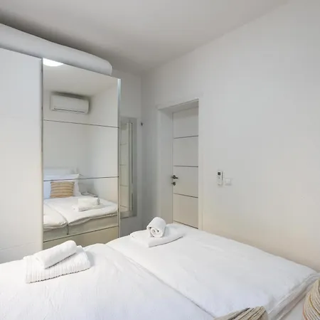 Apartment Bayview By Pag Tours Pag Town