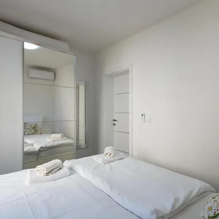 Bayview By Pag Tours Pag Town