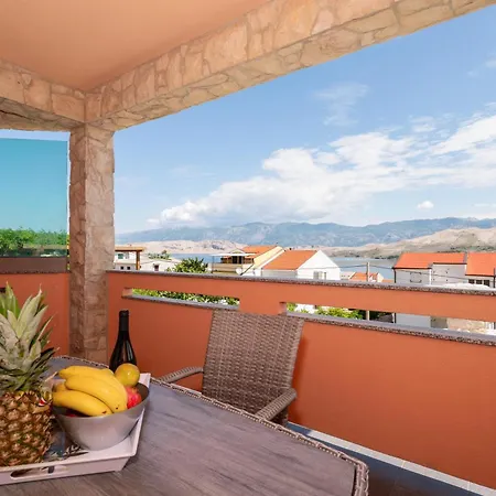 Apartment Bayview By Pag Tours